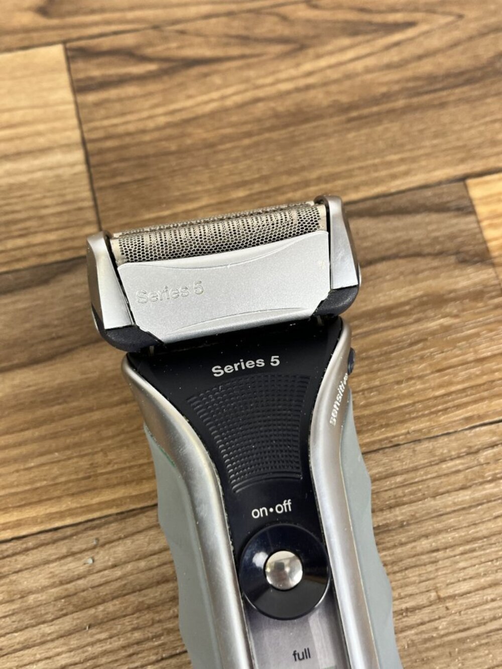 Braun Electric Shaver for Men, Series 5 Wet & Dry Shaver Only - Picture 6 of 11